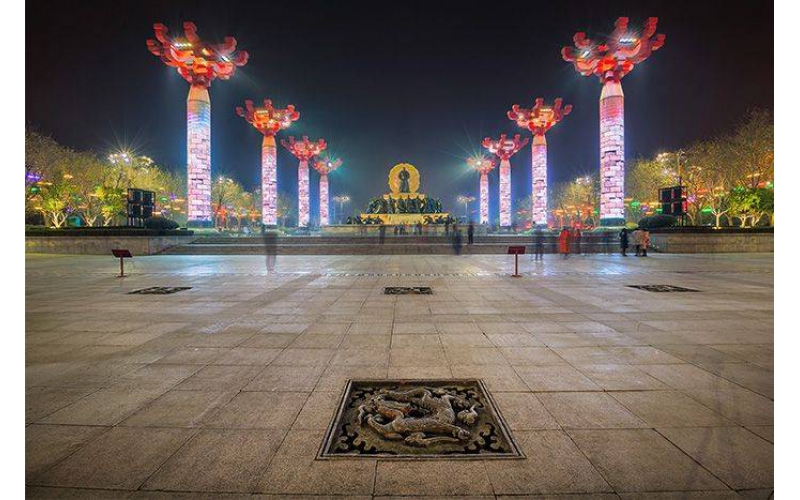 如何做廣場(chǎng)亮化能夠成為城市的一道亮麗風(fēng)景線？