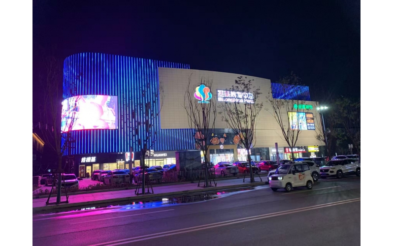 光影織就煙火色，夜色喚醒步行街 —— 濱州惠民縣圣豪悠樂里亮化工程紀實